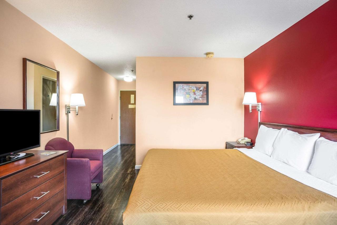 Econo Lodge Princeton Exteriér fotografie