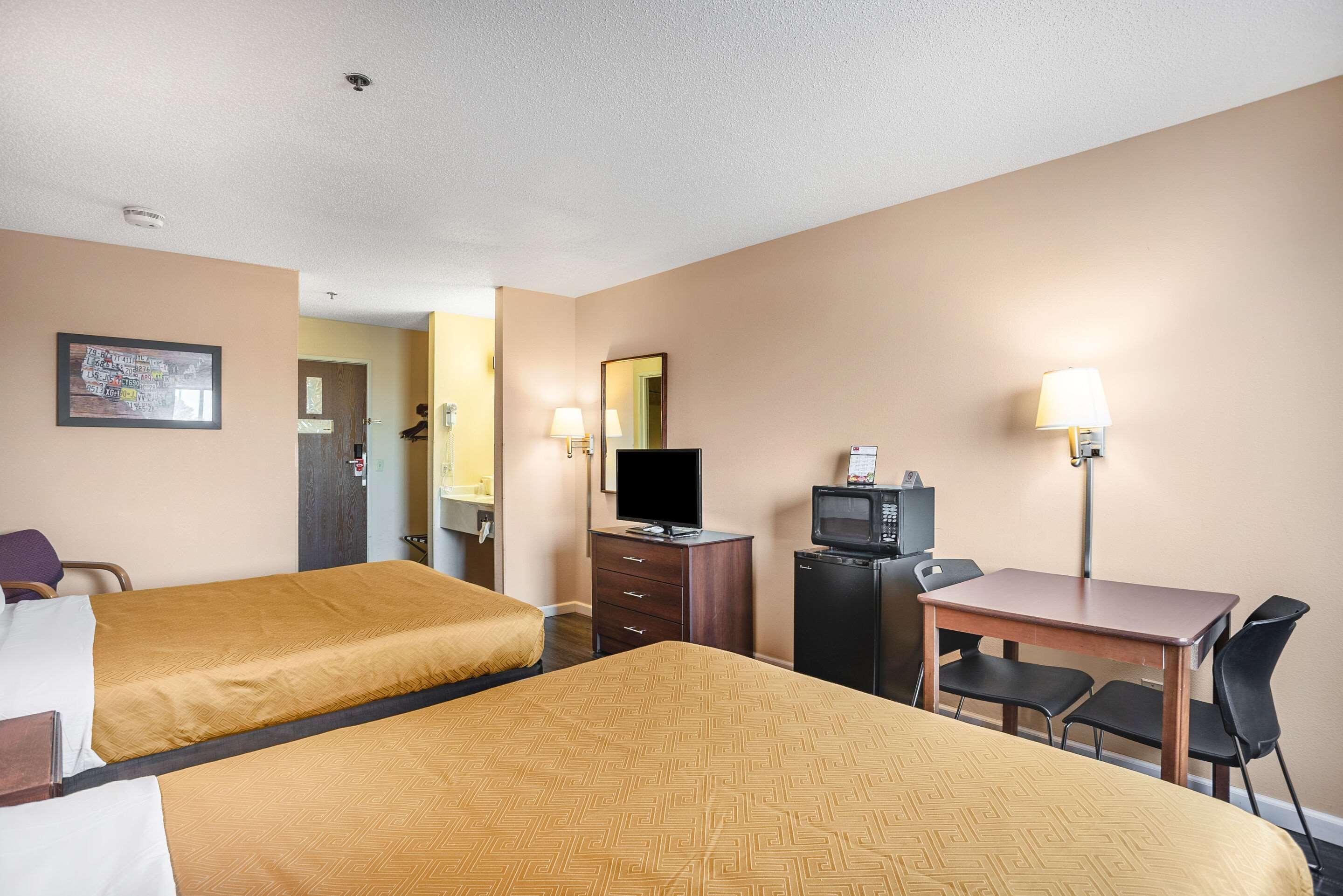 Econo Lodge Princeton Exteriér fotografie