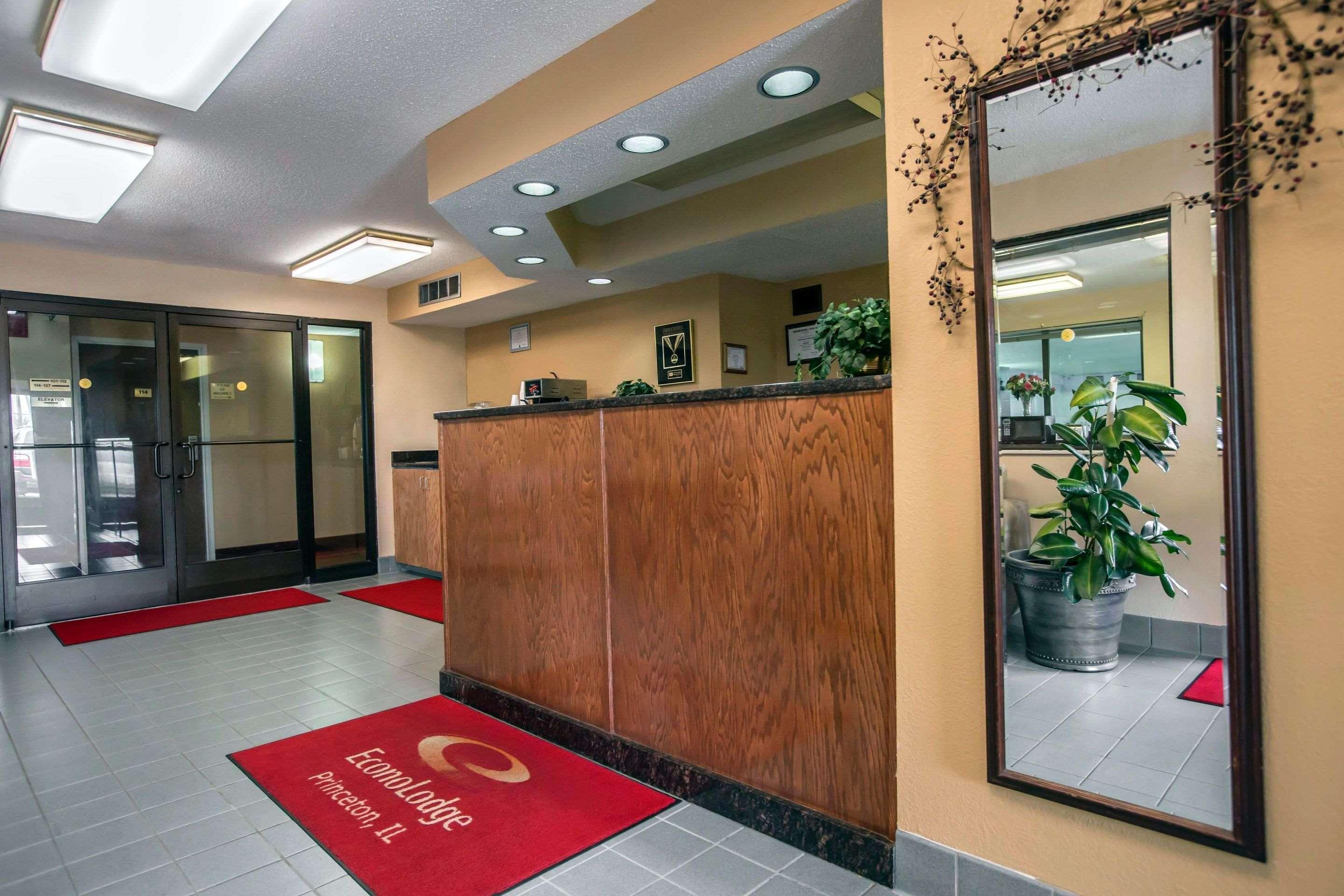 Econo Lodge Princeton Exteriér fotografie