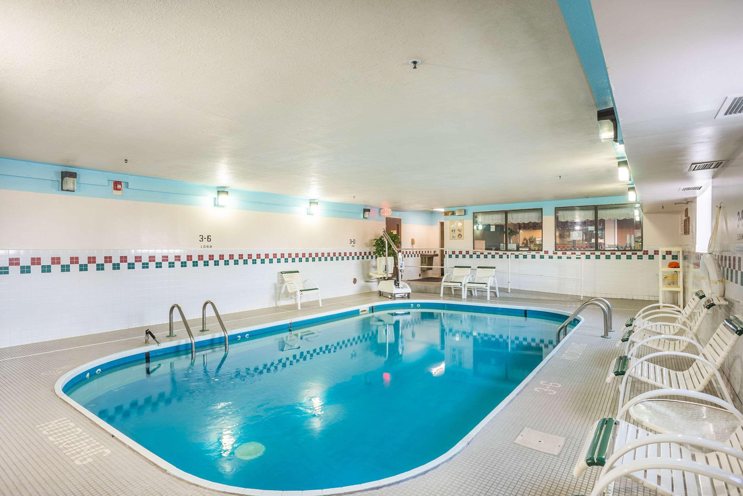 Econo Lodge Princeton Exteriér fotografie