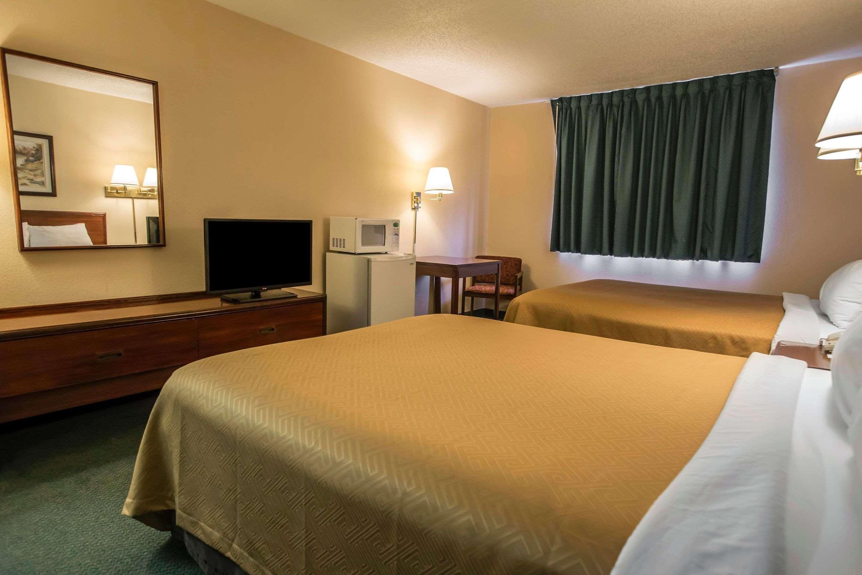 Econo Lodge Princeton Exteriér fotografie