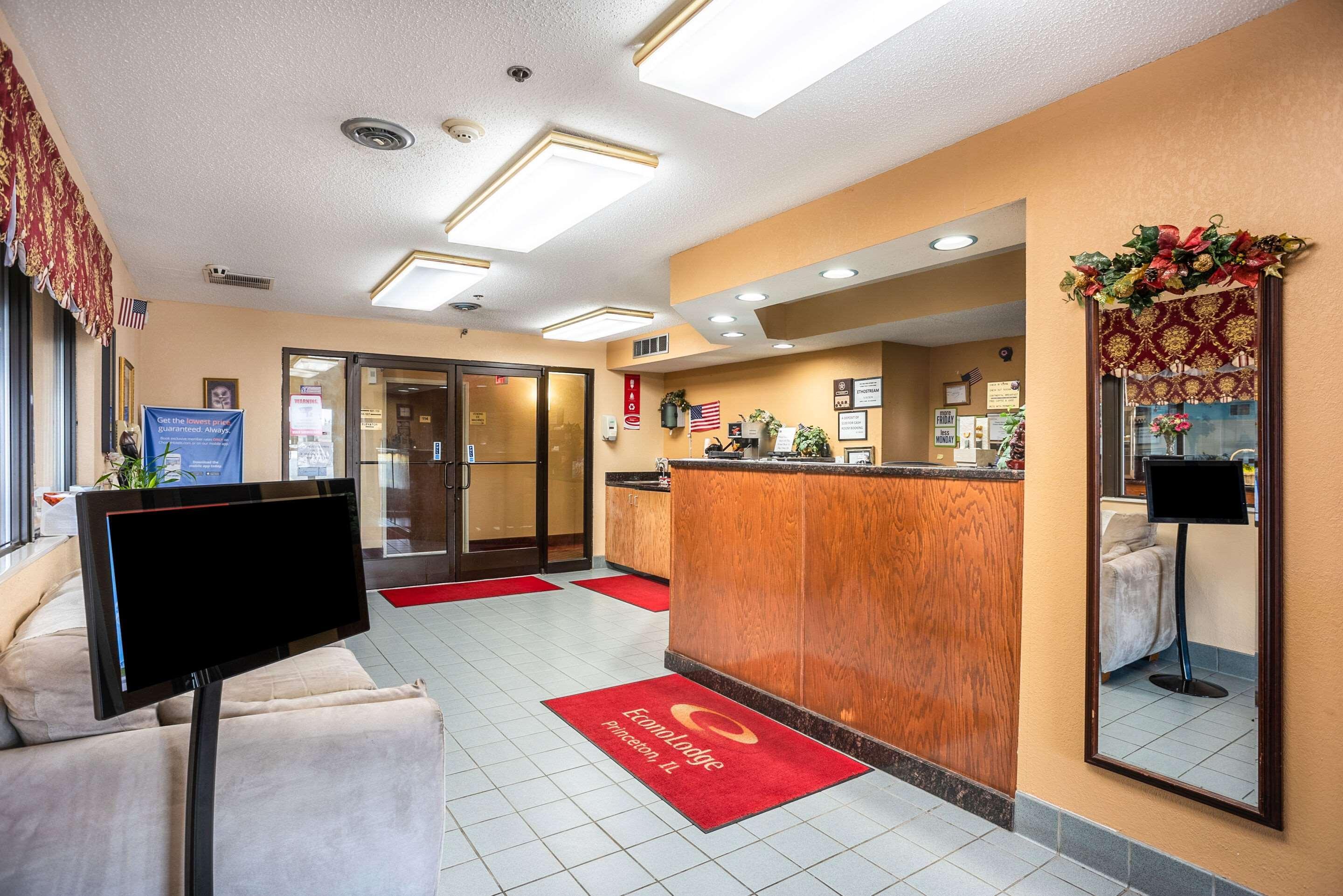 Econo Lodge Princeton Exteriér fotografie